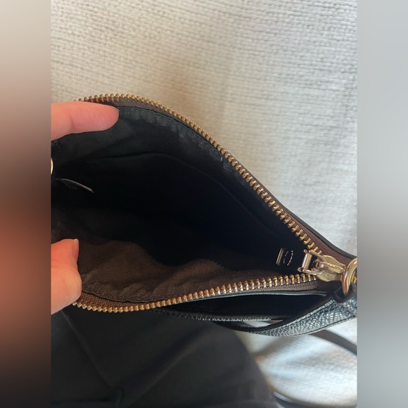 Coach Signature Crossbody Bag - Picture 5 of 6